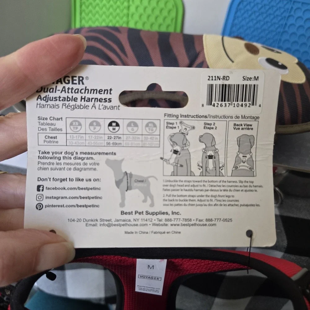 Puppy Dog Lot Bowls (2), Licking Mats (2), Toy (1) ,Harness (1),  Chain Leash(1)